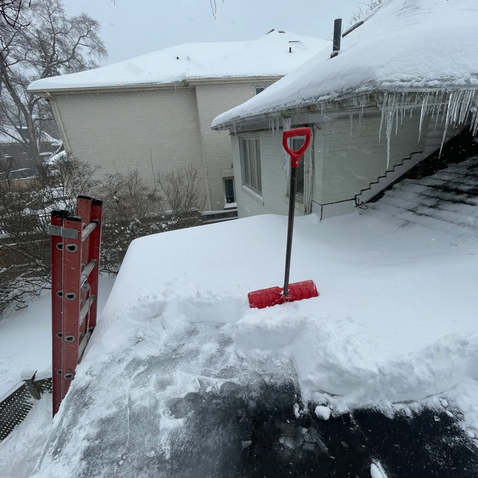 Rooftop Snow Removal in Richmond Hill