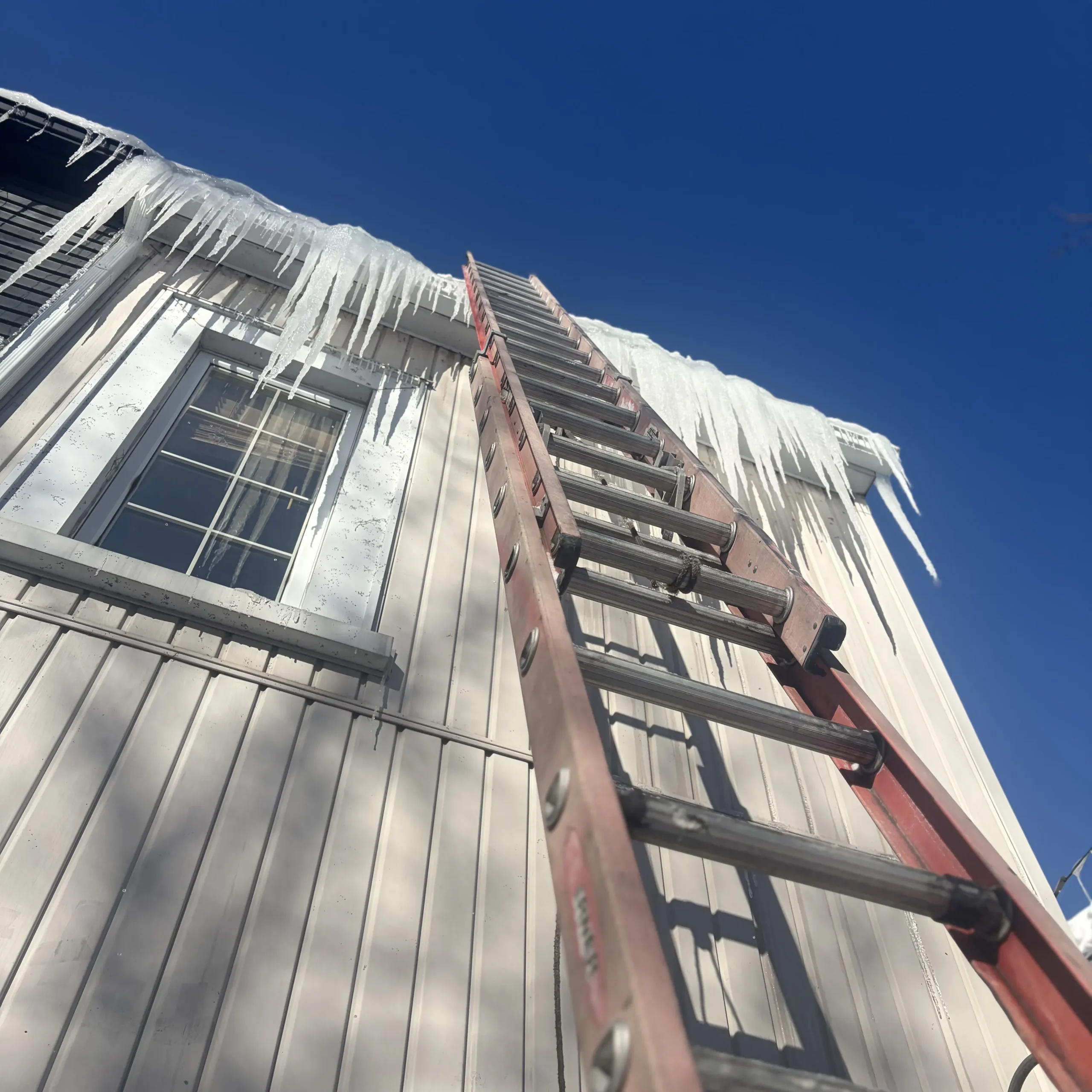 Residential rooftop snow removal in North York