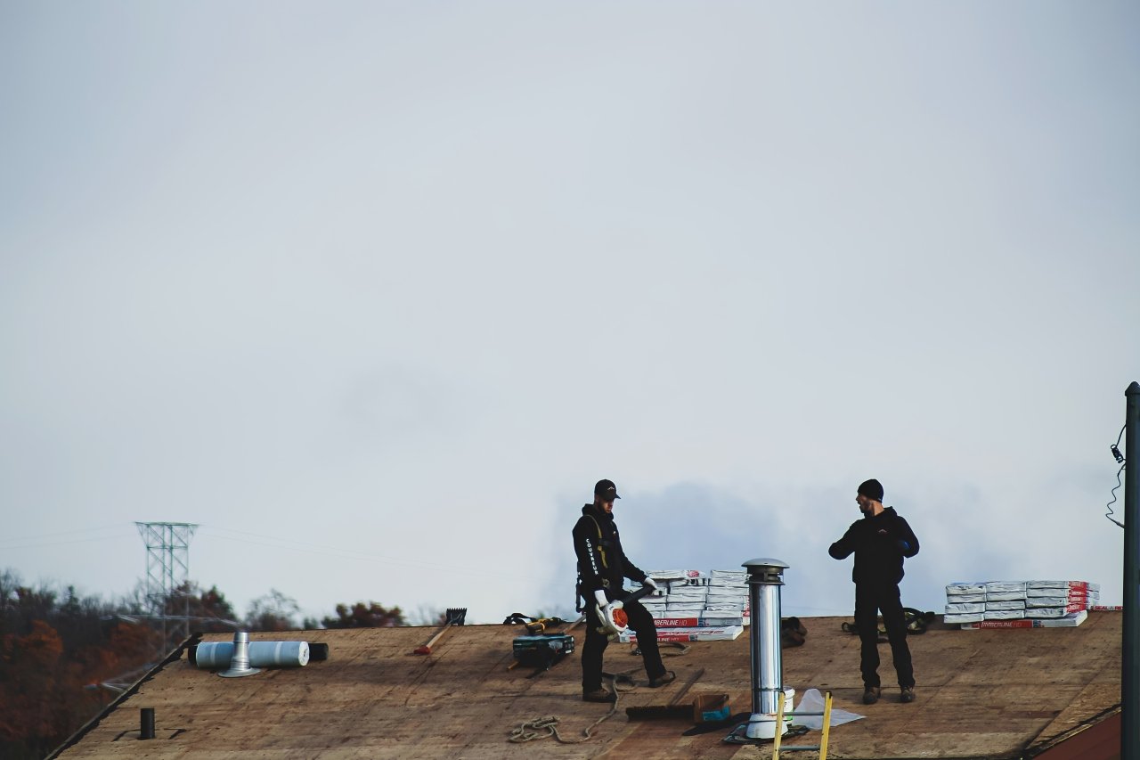 Top 7 Questions to Ask Before Hiring a Roofing Company