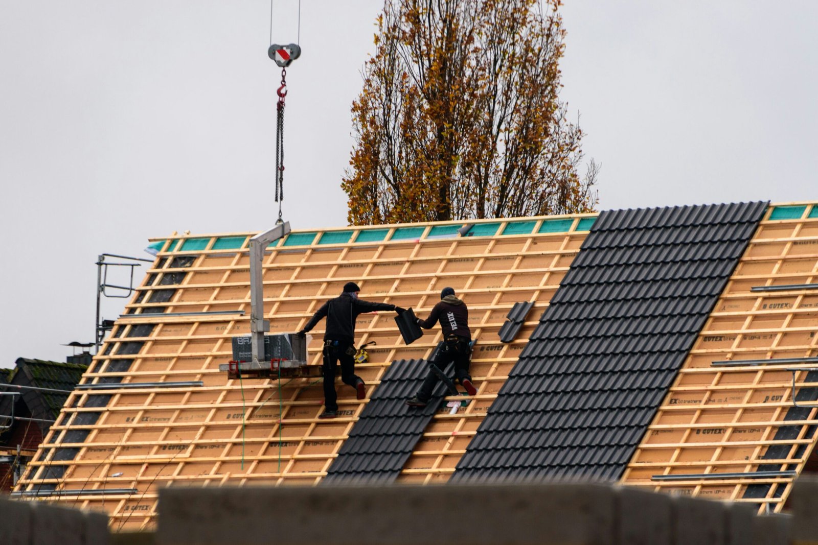 What Type of Roof Lasts the Longest